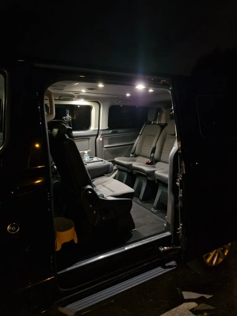 Un van VTC au Mans pour vos déplacements en groupe